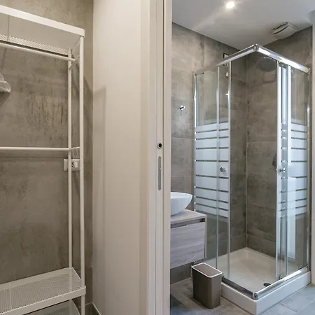 شقة Joivy Modern With Balcony Near